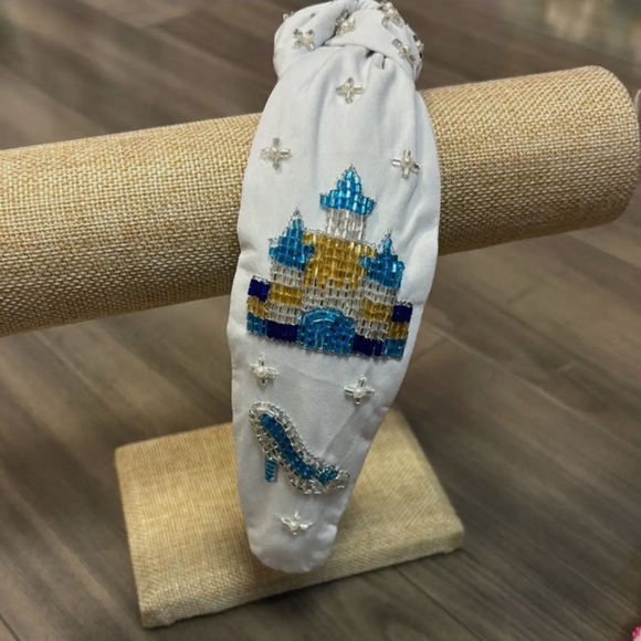 Disney Castle Headband Adult Size - Picture 1 of 1
